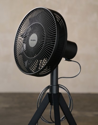 バルミューダ　GreenfanStudio　スタイリッシュデザイン